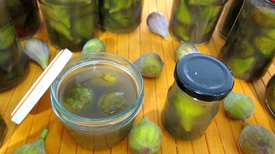 Pour débutants : Bocaux de figues au sirop de feuilles de stévia
