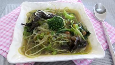 champignon : Ramequin de soupe aux germes de soja