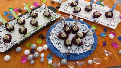 Légumes : Cuillères d'antipasti au beurre de roquefort