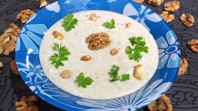 Saint Valentin : Ramequin de sauce skordalia