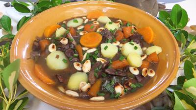 Abats : Plat de coeurs d'agneau au vin rouge