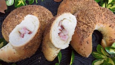 Cuisson au four : Pains croissants aux lardons et oignons