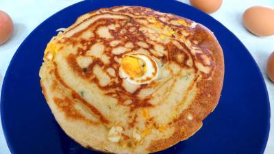 Anniversaire : Assiette de blinis aux oeufs