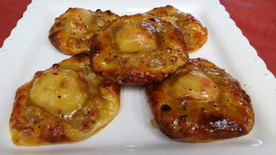 Desserts : Assiette de pêches et groseilles à la danoise