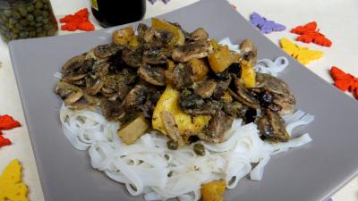 Recettes sans oeufs : Assiette de vermicelles de riz aux câpres