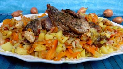 Viandes : Epaule d'agneau aux légumes