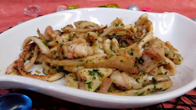 Coquillages et crustacés : Plat de calamars à la marinière