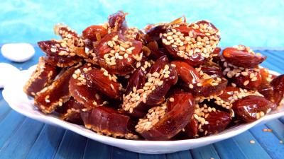 Recettes sans sel : Amandes caramélisées aux graines de sésames