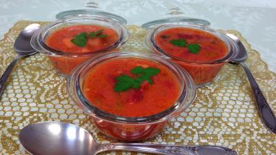 Soupes & potages : cassolettes de potage de betteraves
