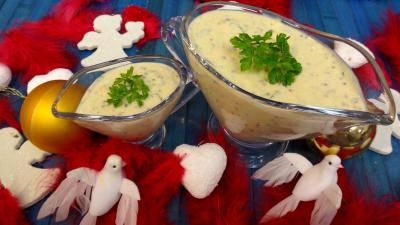 sauce pour légumes : Saucière de sauce cocktail au fromage blanc