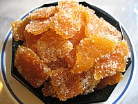 écorces d'oranges confites