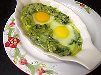 cassolette d'oeufs aux restes de purée de brocolis