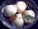 Glace aux beignets d'acacia