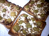 tartine au fromage de chèvre et rillettes