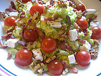 Image : recette Salade au chou, noix et féta