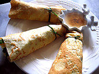 gingembre en poudre : Assiette de rouleaux de crêpes aux crevettes