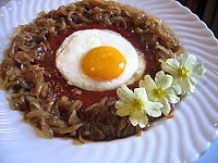 Recette Oeufs au plat et aux oignons confits