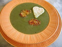 Soupes & potages : Assiette de velouté d'épinards et lotte
