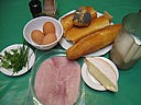 Ingrédients pour la recette : Pain perdu au jambon et reblochon