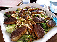 Image : Plat de tagliatelles d'épeautre aux brocolis et au magret