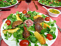 Recette Assiette de mâche aux foies de volaille et pommes