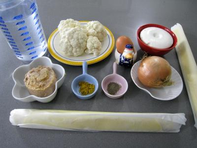 Ingrédients pour la recette : Chaussons au chou-fleur et au thon