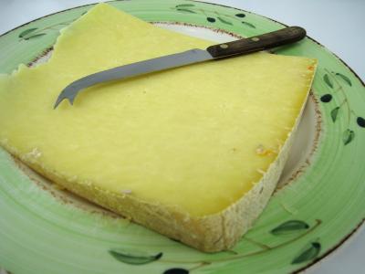Image : Cantal - Fromage cantal en morceau