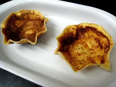 Coupelles de crêpes farcies aux encornets - 22.2