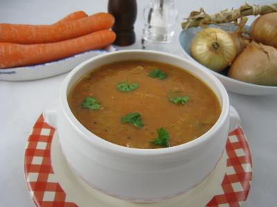 chou blanc : Bol de velouté de tomates et de chou