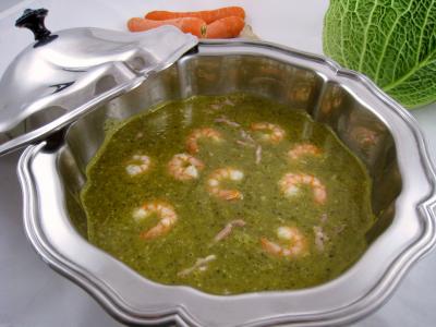Cuisine diététique : Soupière de velouté de chou aux crevettes