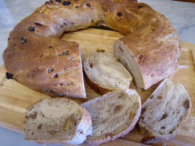 Image : recette Couronne aux châtaignes, noix et raisins secs
