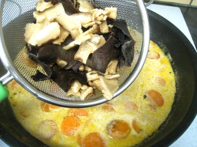 Boudins blancs aux champignons noirs et aux chiitakes - 10.3