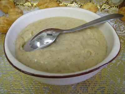 Dessert avec alcool : Bol de crème pâtissière