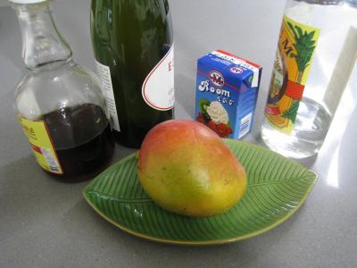 Ingrédients pour la recette : Punch au cidre et à la mangue