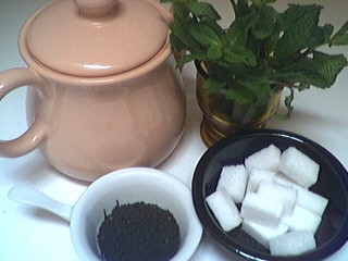 Ingrédients pour la recette : Thé à la menthe