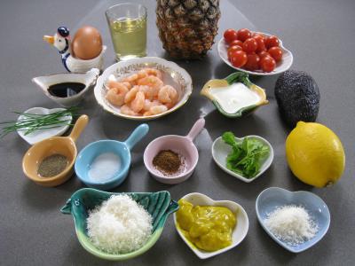 Ingrédients pour la recette : Salade à l'ananas exotique façon Pierrot