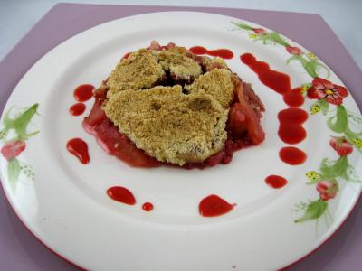 Image : Crumble - Apple crumble aux framboises