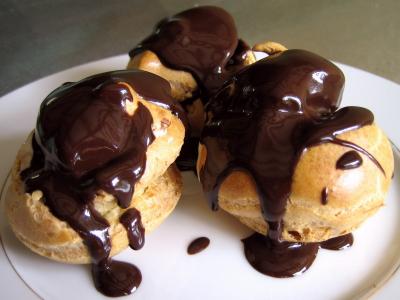 Profiteroles au chocolat au wok - 12.4