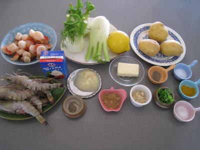 Ingrédients pour la recette : Crevettes flambées et sa sauce au citron et sa purée de fenouil