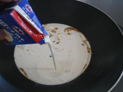 Panna cotta vanille et sauce caramel à l'orange - 2.4
