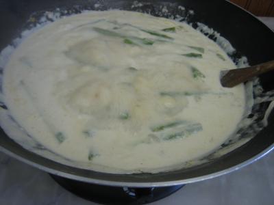Crème d'asperges aux gésiers confits et magret à la landaise - 9.1