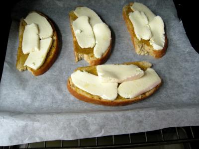 Croûtes à la mozzarella et aux oignons - 4.1