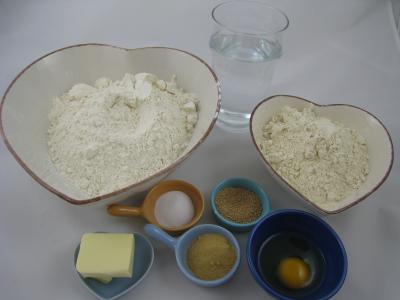 Ingrédients pour la recette : Pain à la farine de châtaignes