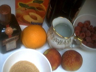 Ingrédients pour la recette : Sangria à la pêche façon Espagnole