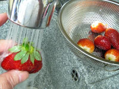 Mousse rosée glacée aux fraises - 1.2