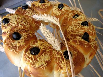 Pain : Couronne de pain à l'emmental