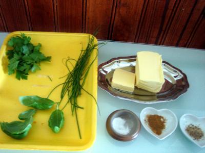 Ingrédients pour la recette : Beurre aux herbes aromatiques