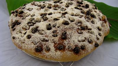 semoule de blé dur : Pain de Gallu aux noix, raisins secs et dattes