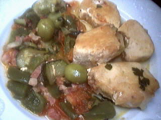 tomate : Plat de blancs de poulet aux poivrons