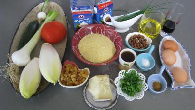 Ingrédients pour la recette : Boulghour aux endives et sa sauce aux amandes